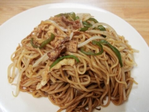 お肉なしでも満足！焼きそば